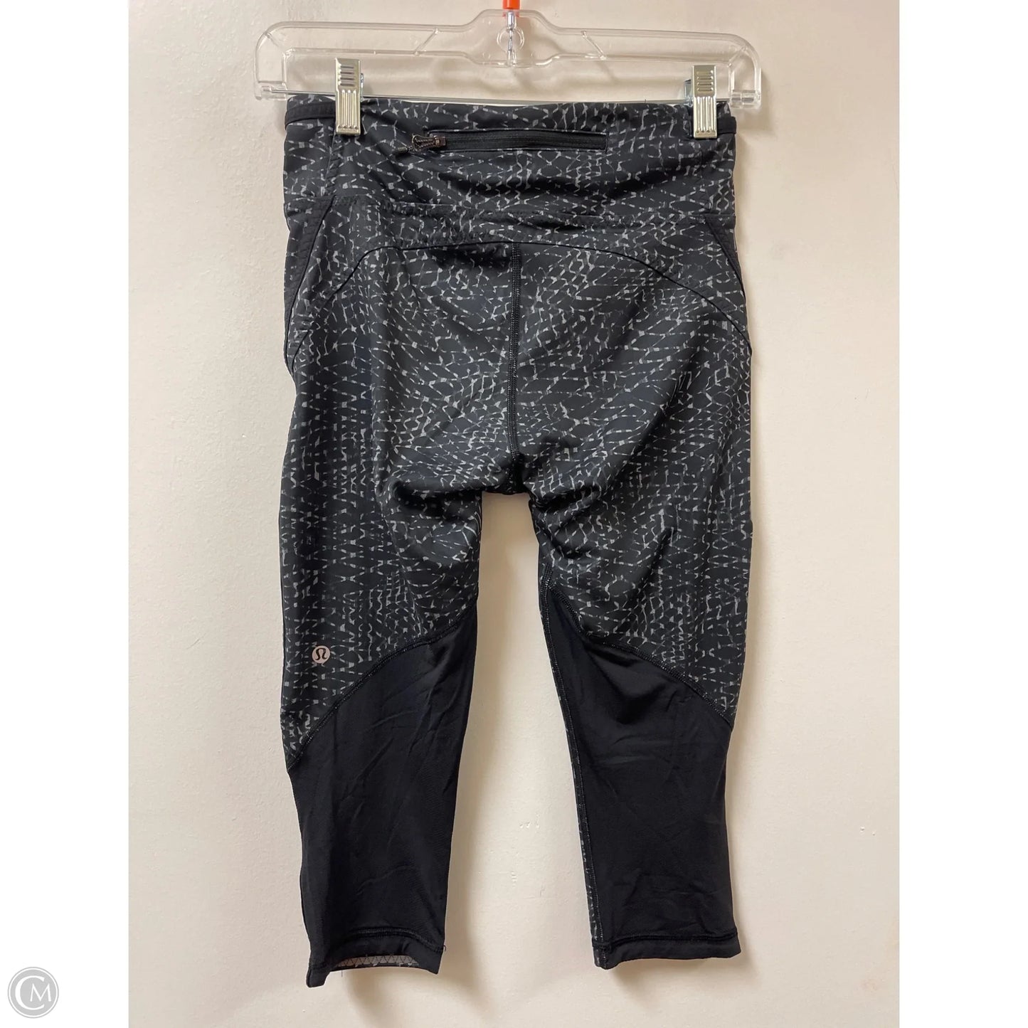 Athletic Capris By Lululemon In Black, Size: 4