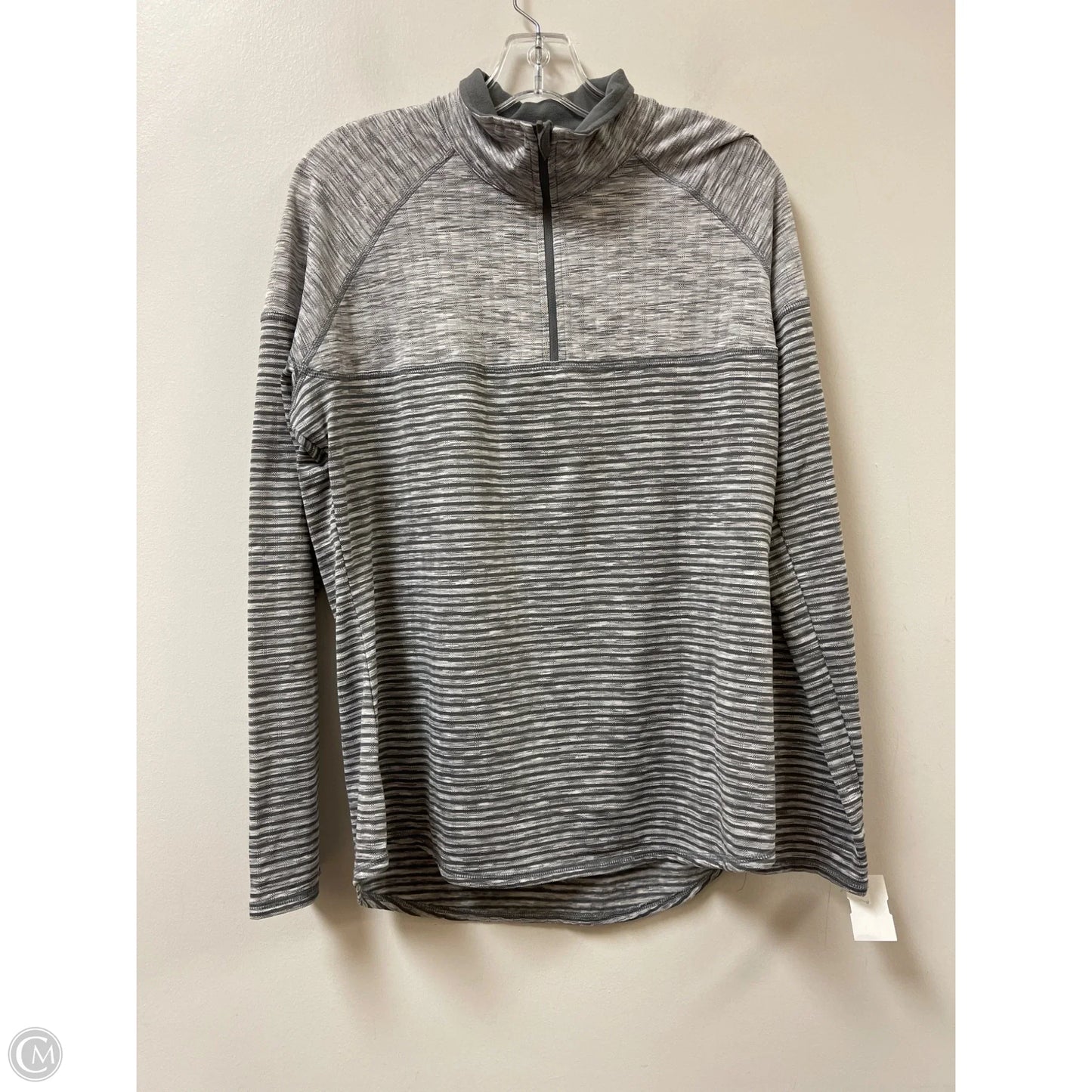 Athletic Top Long Sleeve Collar By Avia In Grey, Size: Xl