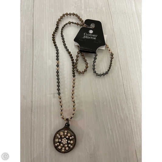 Necklace Charm By Clothes Mentor