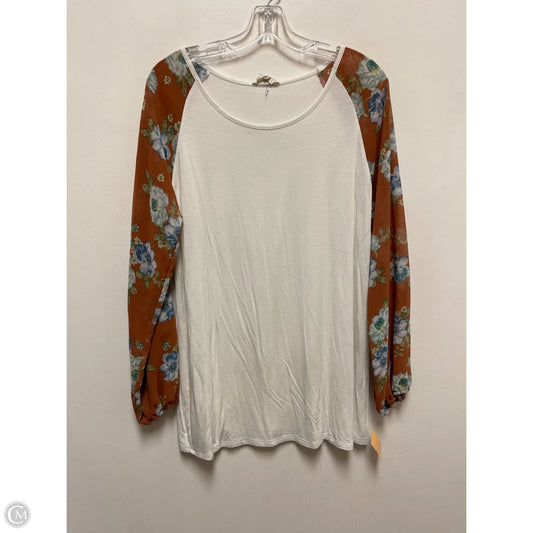 Top Long Sleeve By Betseys Boutique Shop In White, Size: Xl