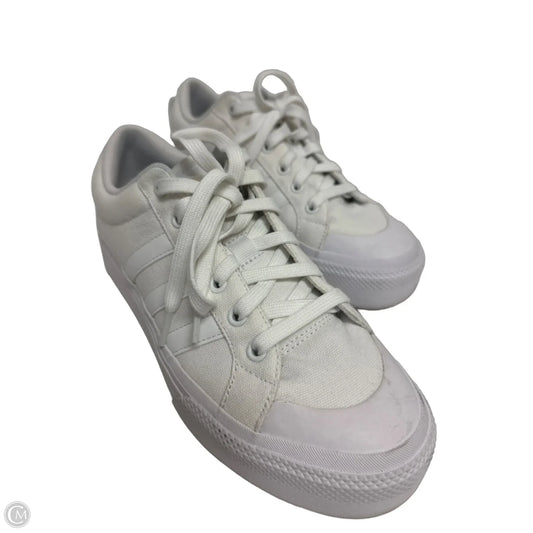 Shoes Sneakers By Adidas In White, Size: 9