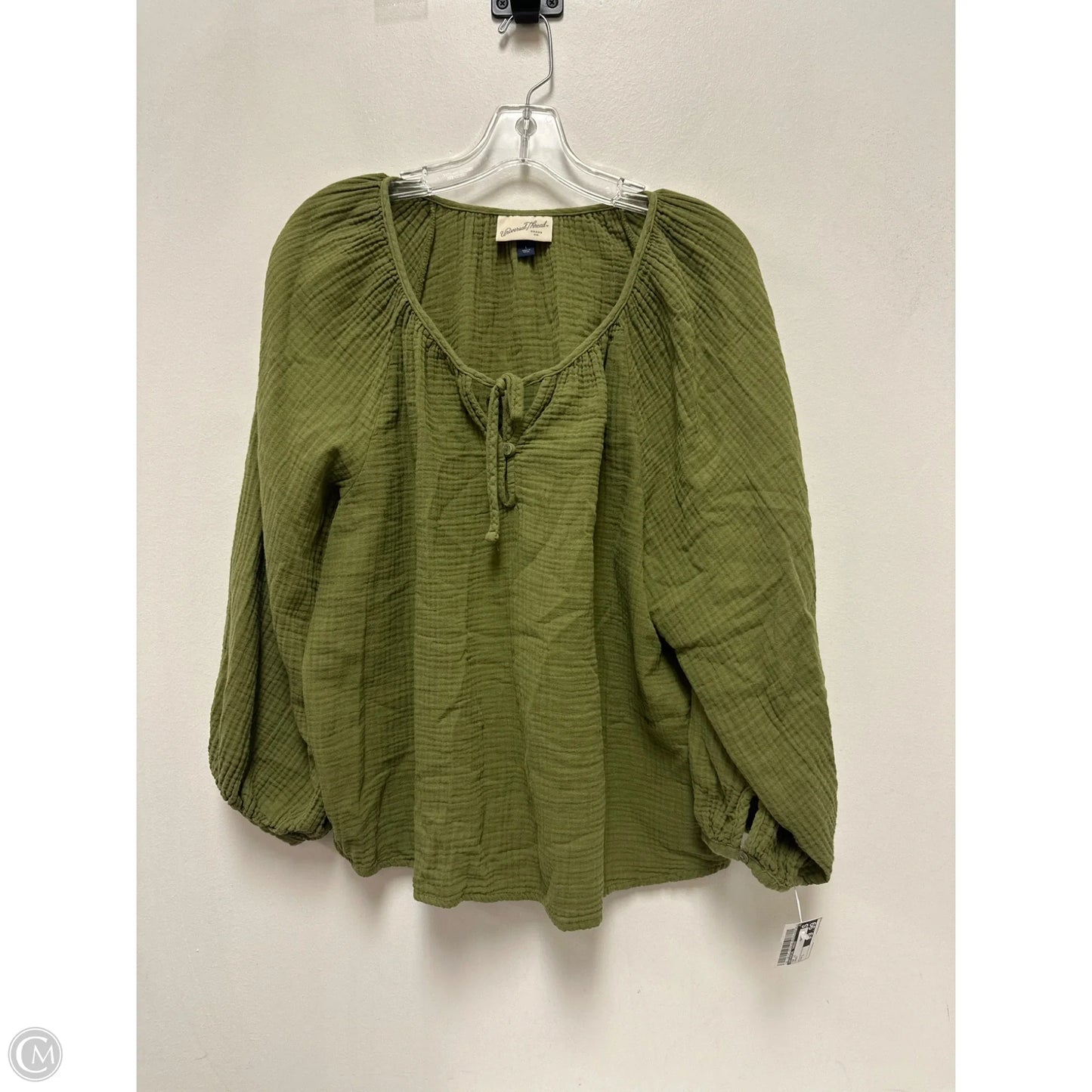 Top Long Sleeve By Universal Thread In Green, Size: L