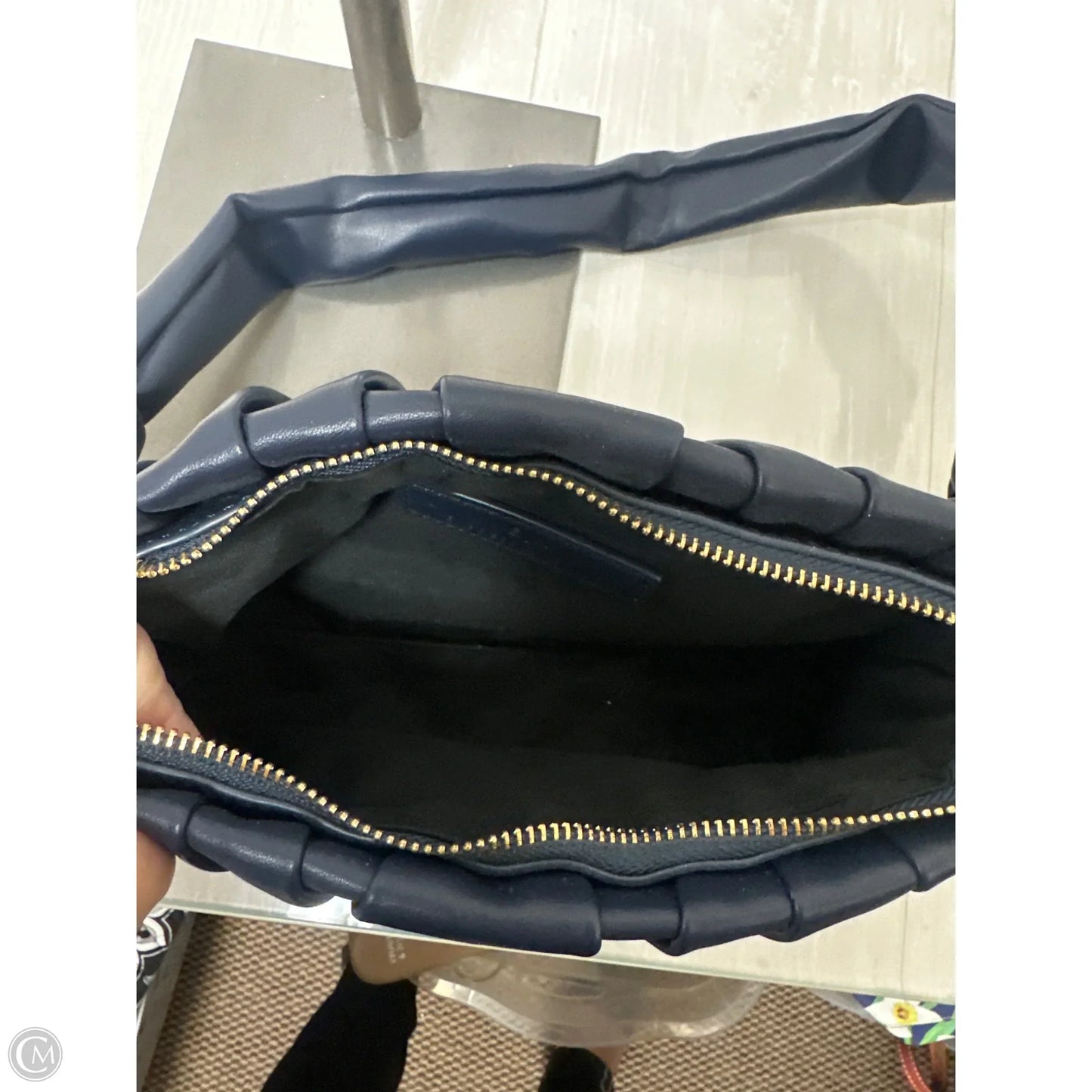 Handbag By Clothes Mentor, Size: Small