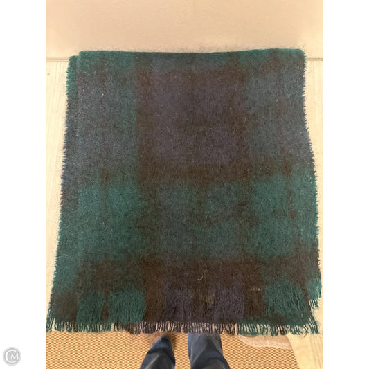 Scarf Winter By Clothes Mentor In Blue & Green