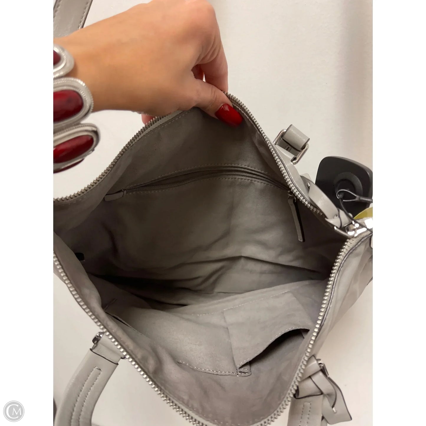 Handbag By Clothes Mentor, Size: Large