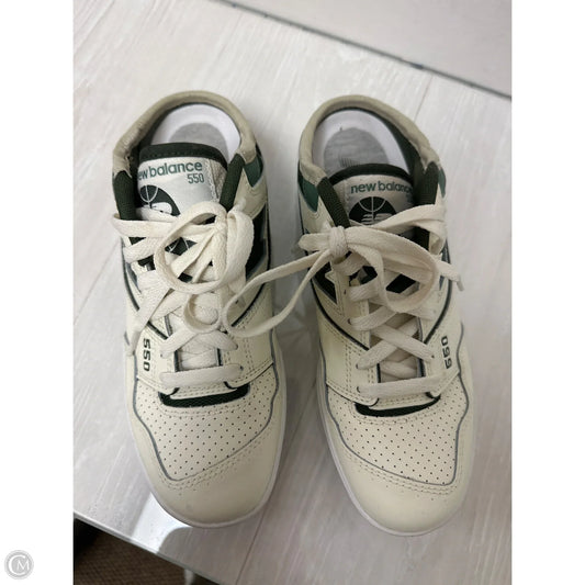 Shoes Sneakers By New Balance In White, Size: 9