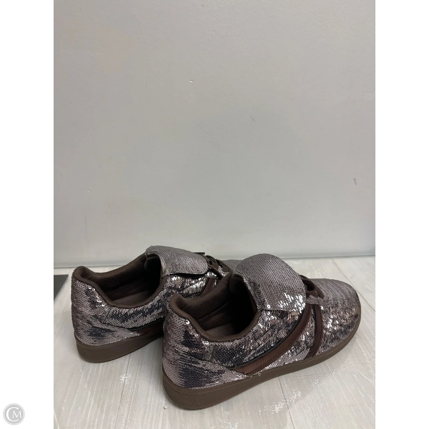 Shoes Sneakers By Steve Madden In Brown, Size: 10