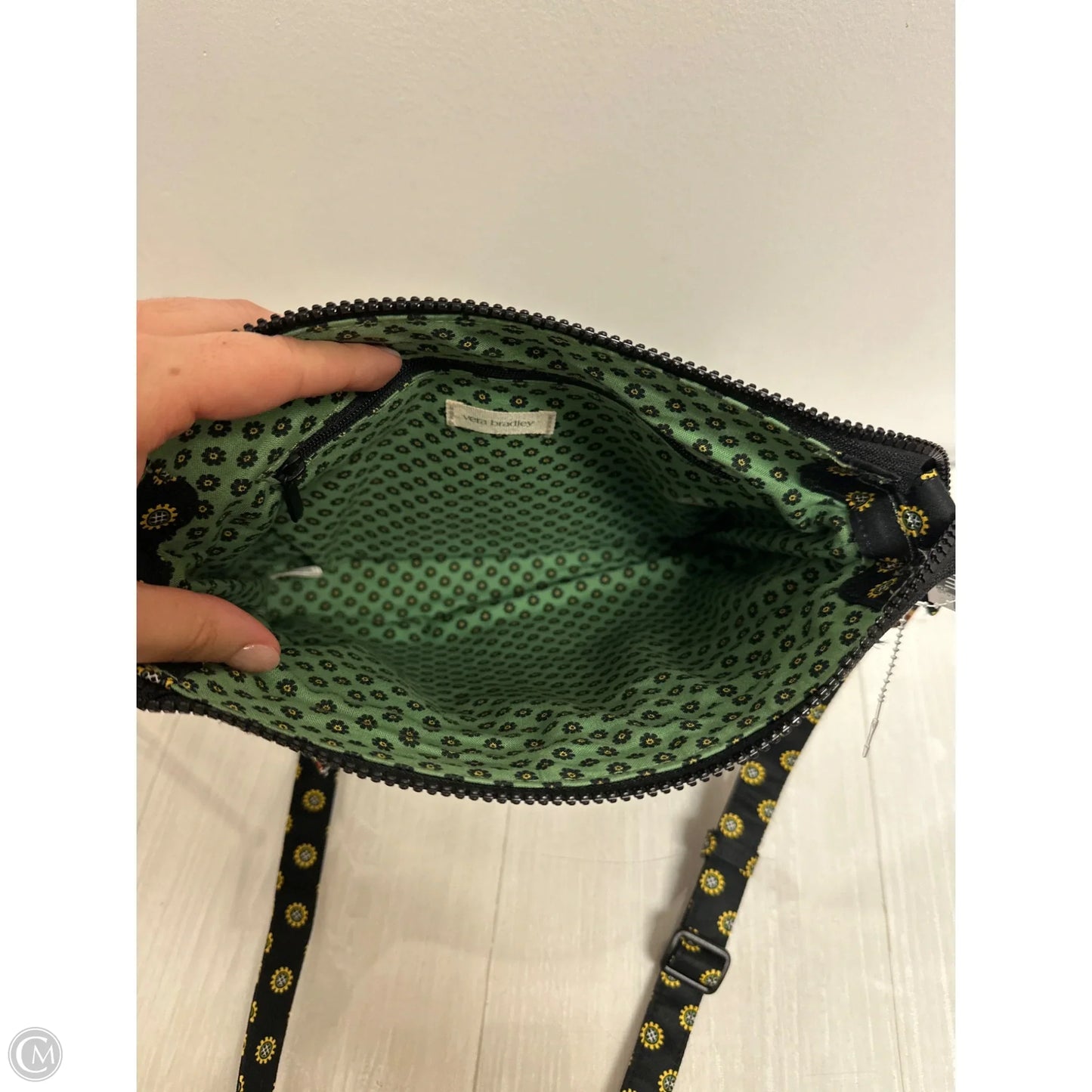 Handbag By Vera Bradley, Size: Medium
