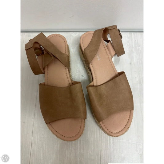 Sandals Heels Platform By Cushionaire In Tan, Size: 8.5