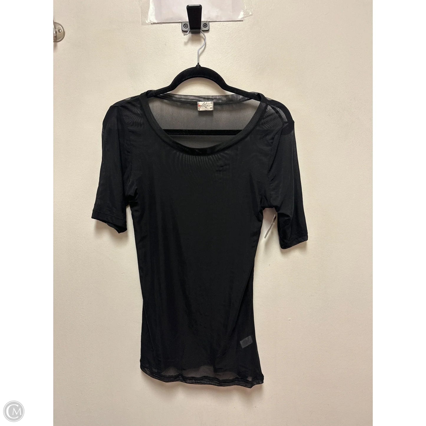 Top Short Sleeve By Glitz In Black, Size: M