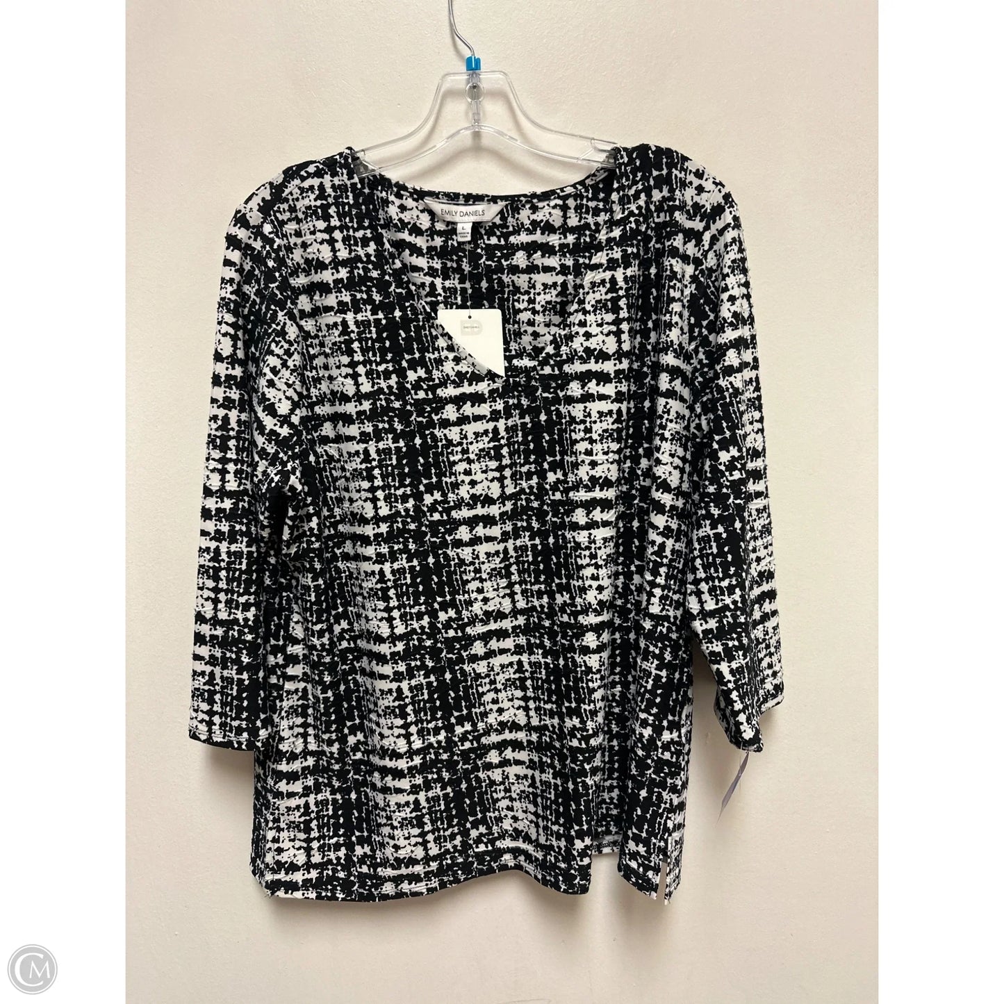 Top Long Sleeve By Emily Daniels In Black & White, Size: L