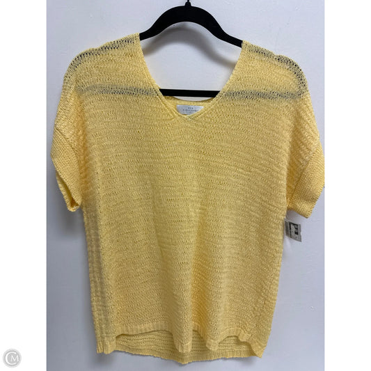 Top Short Sleeve By New Directions In Yellow, Size: Xl