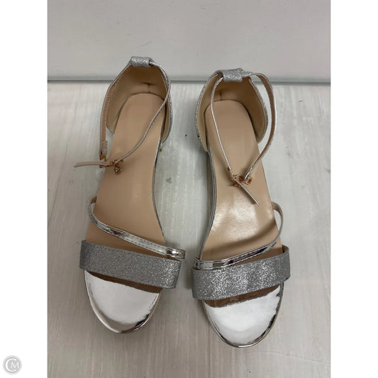 Sandals Heels Block By Clothes Mentor In Silver, Size: 9.5