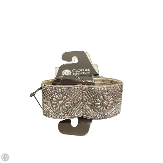 Bracelet Other By Clothes Mentor