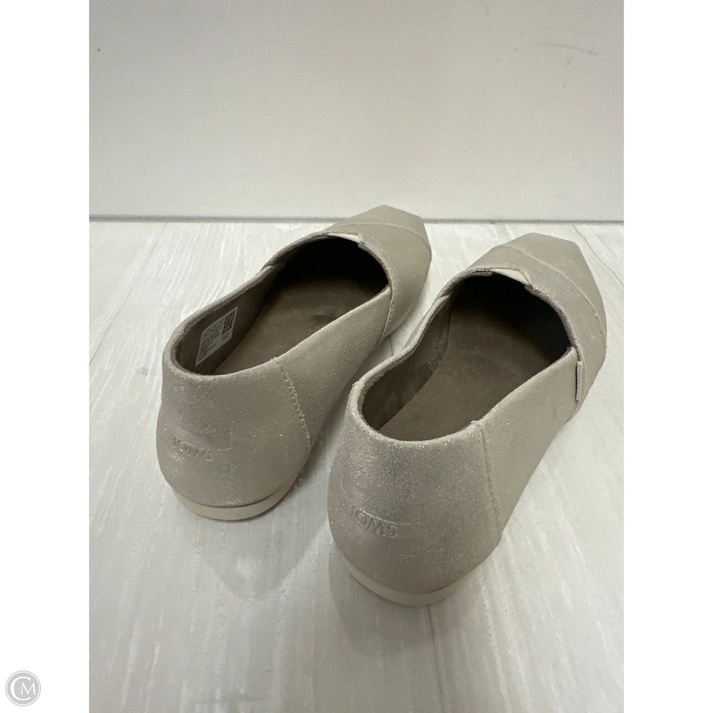 Shoes Flats By Toms In Gold, Size: 7