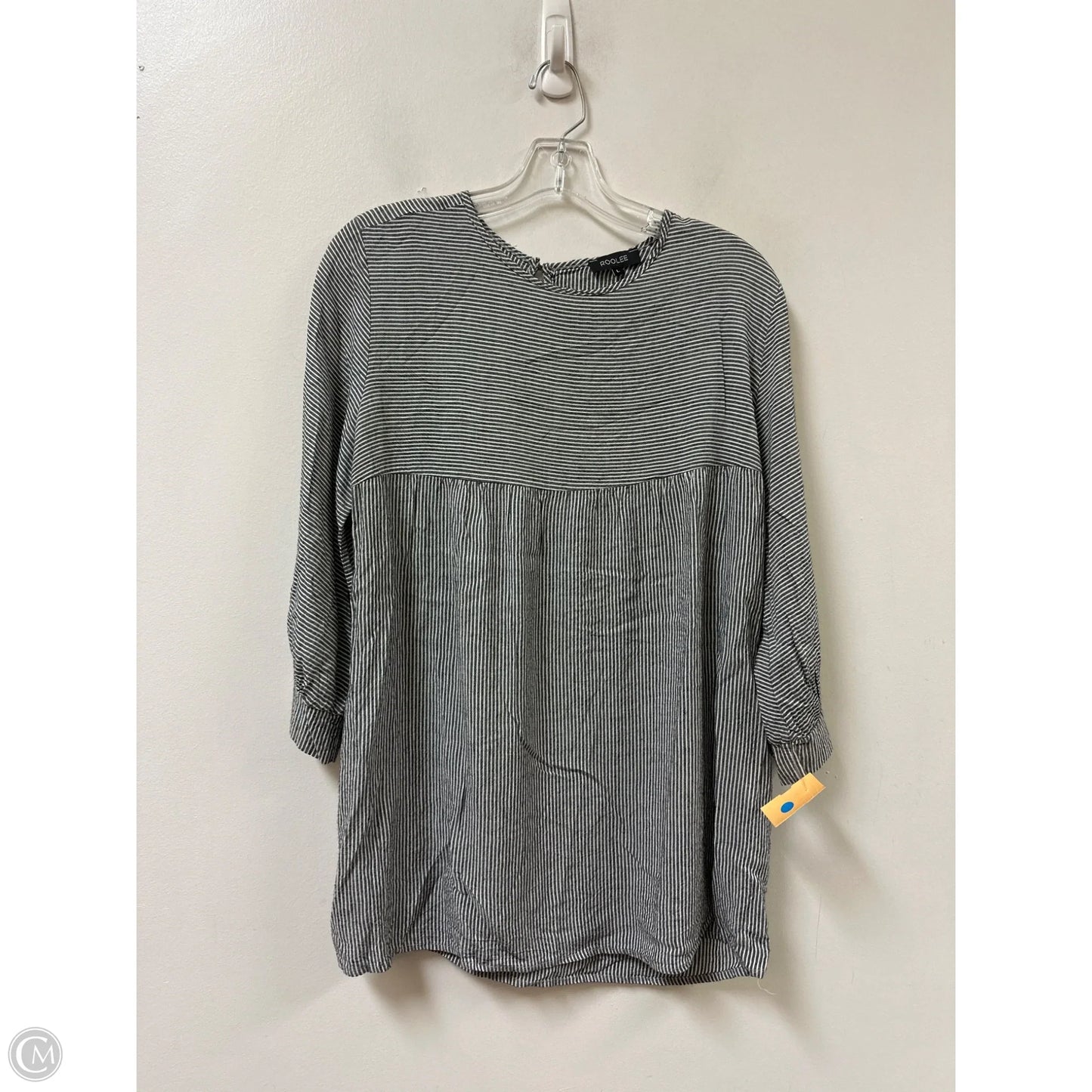Top Long Sleeve By Roolee In Grey, Size: L