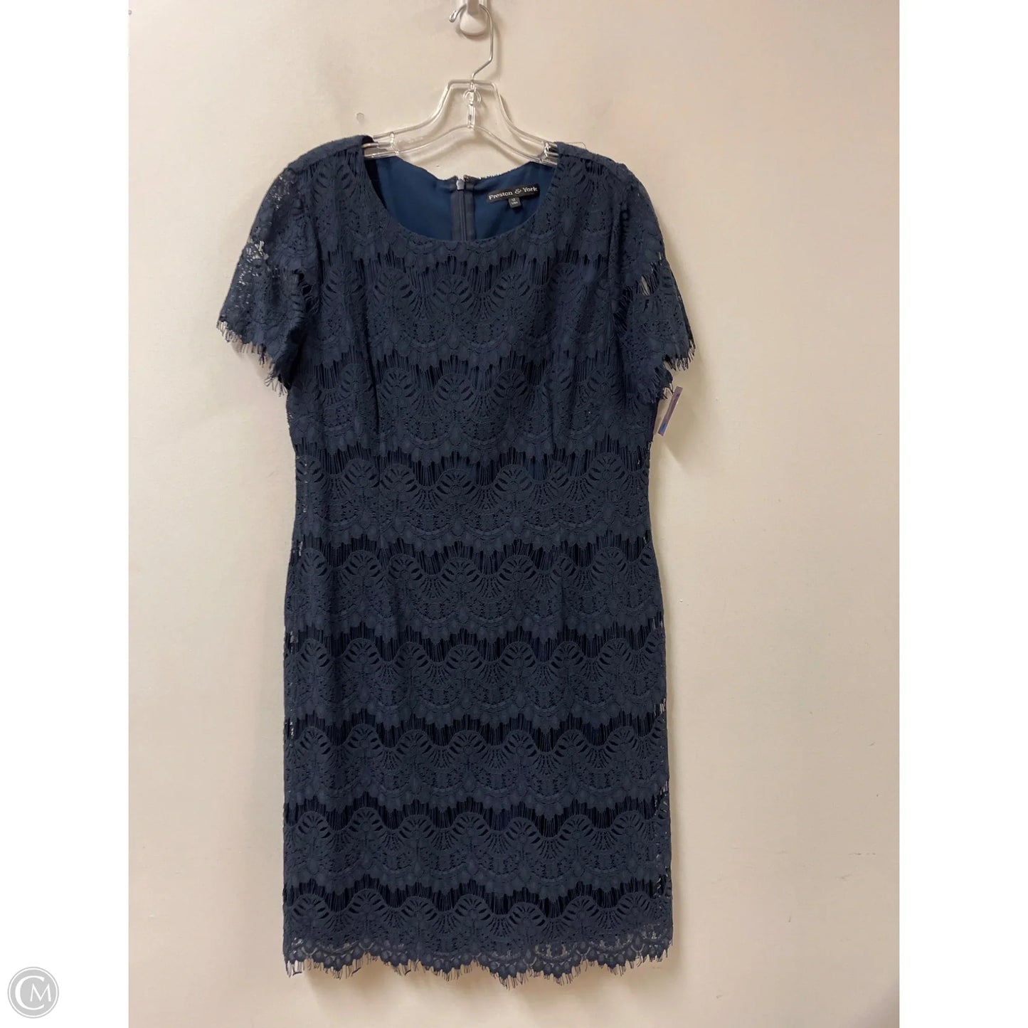Dress Casual Short By Preston And New York In Navy, Size: L