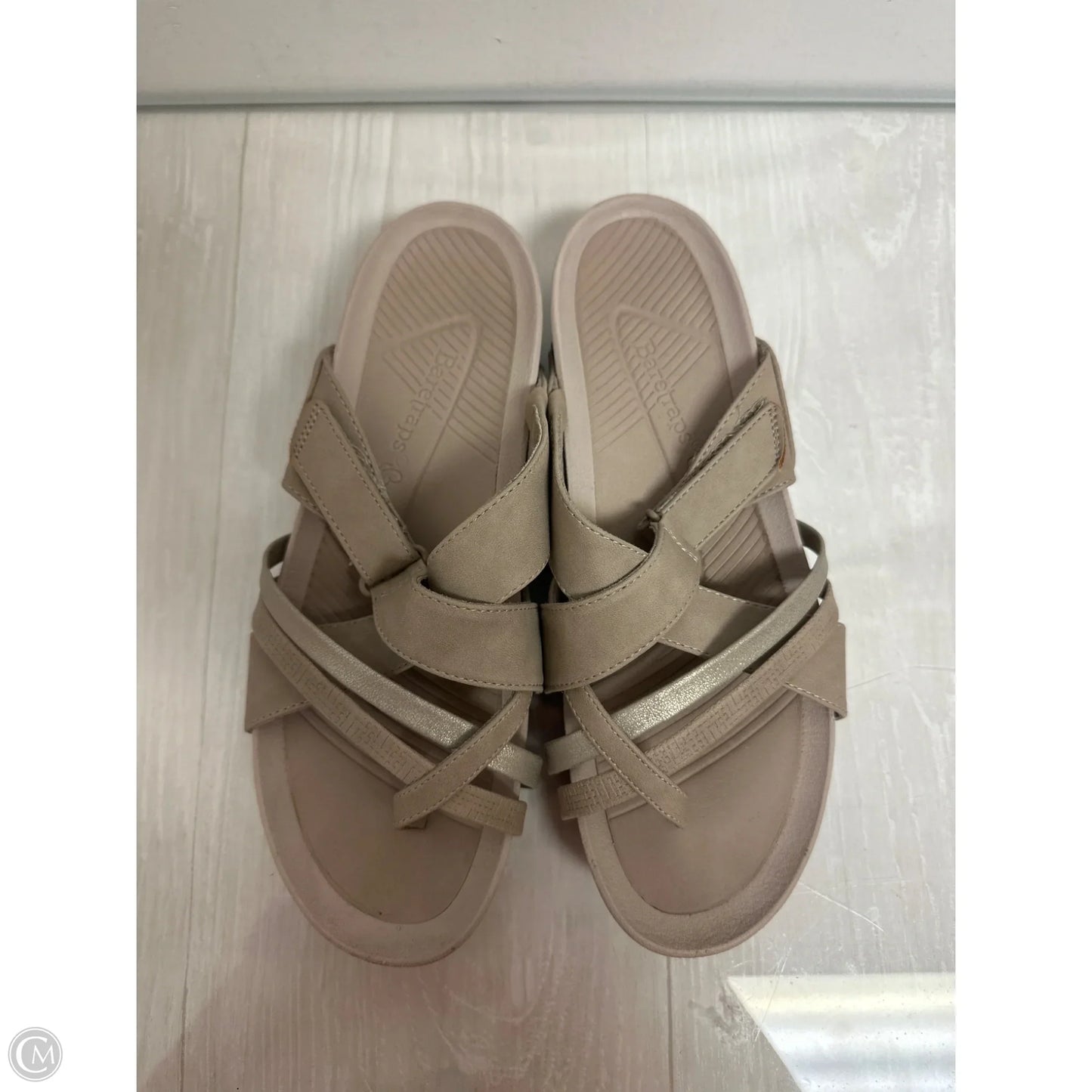 Sandals Flats By Bare Traps In Grey, Size: 8