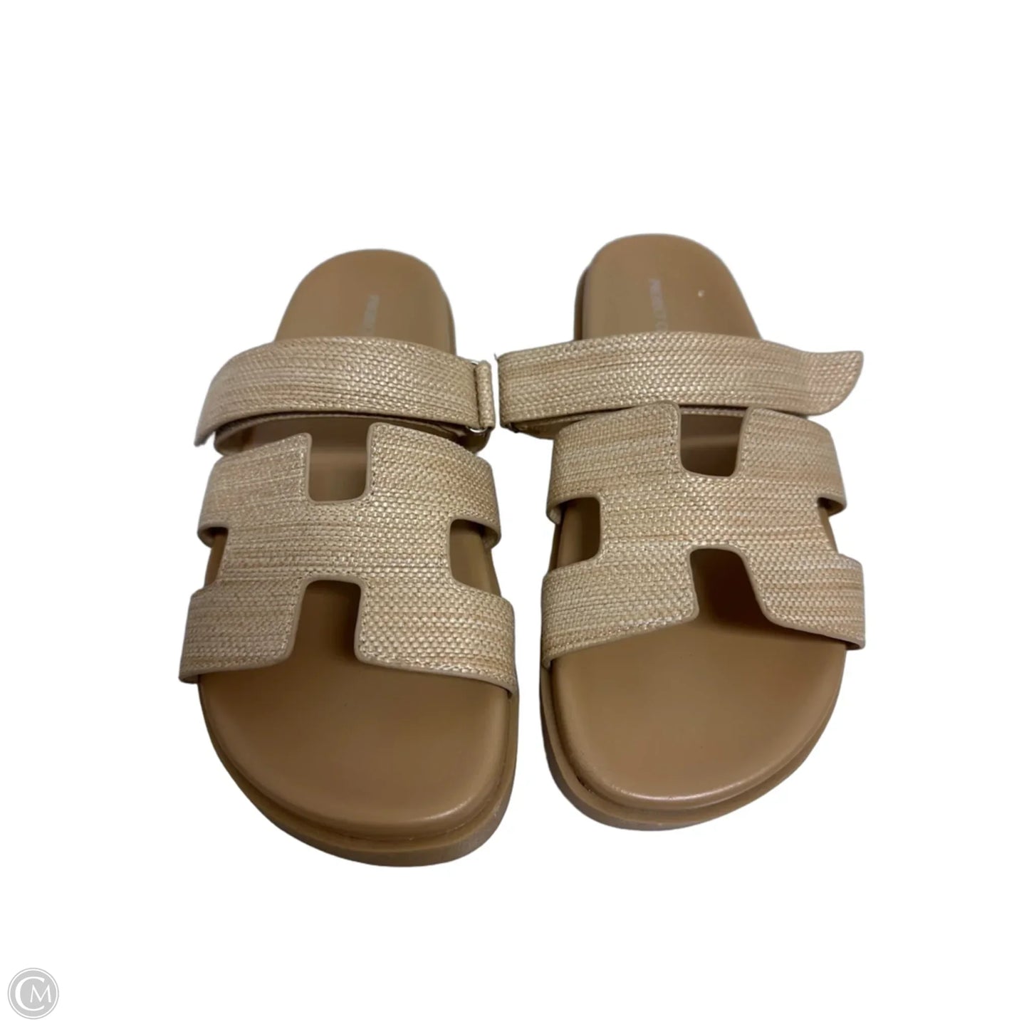 Sandals Flats By Clothes Mentor In Tan, Size: 8.5