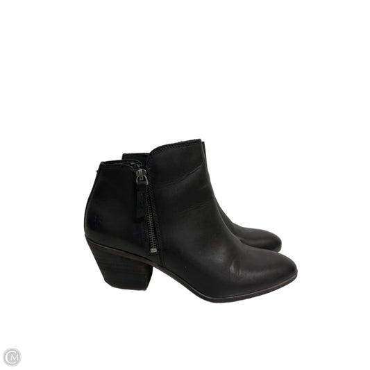 Boots Designer By Frye In Black, Size: 9