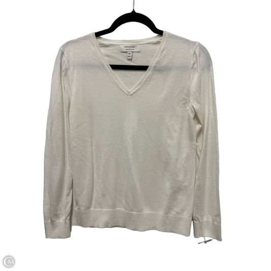 Sweater By Banana Republic In Cream, Size: Xs