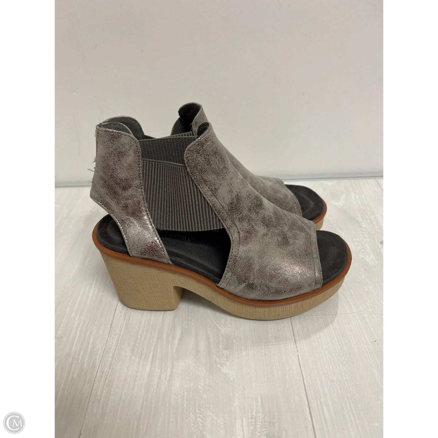 Shoes Heels Block By Pierre Dumas In Grey, Size: 7.5