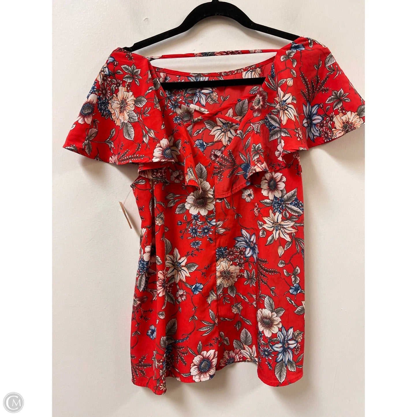 Top Short Sleeve By Cherish In Red, Size: M