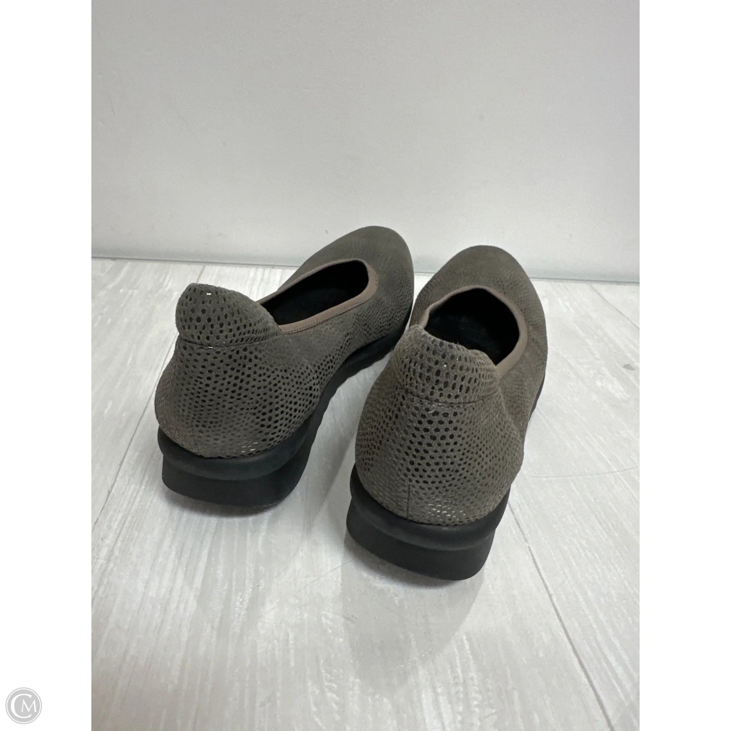 Shoes Heels Wedge By Vaneli In Grey, Size: 7.5