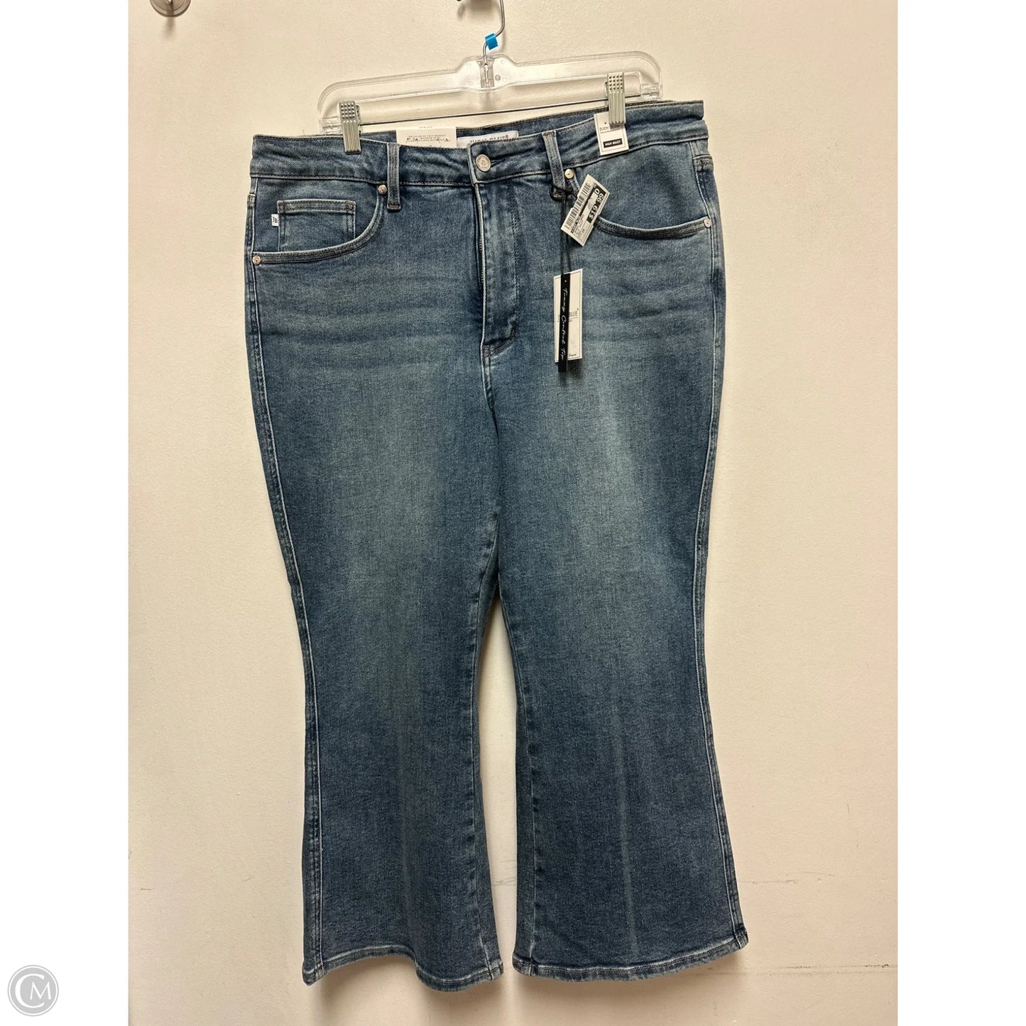 Jeans Flared By Judy Blue In Blue Denim, Size: 18