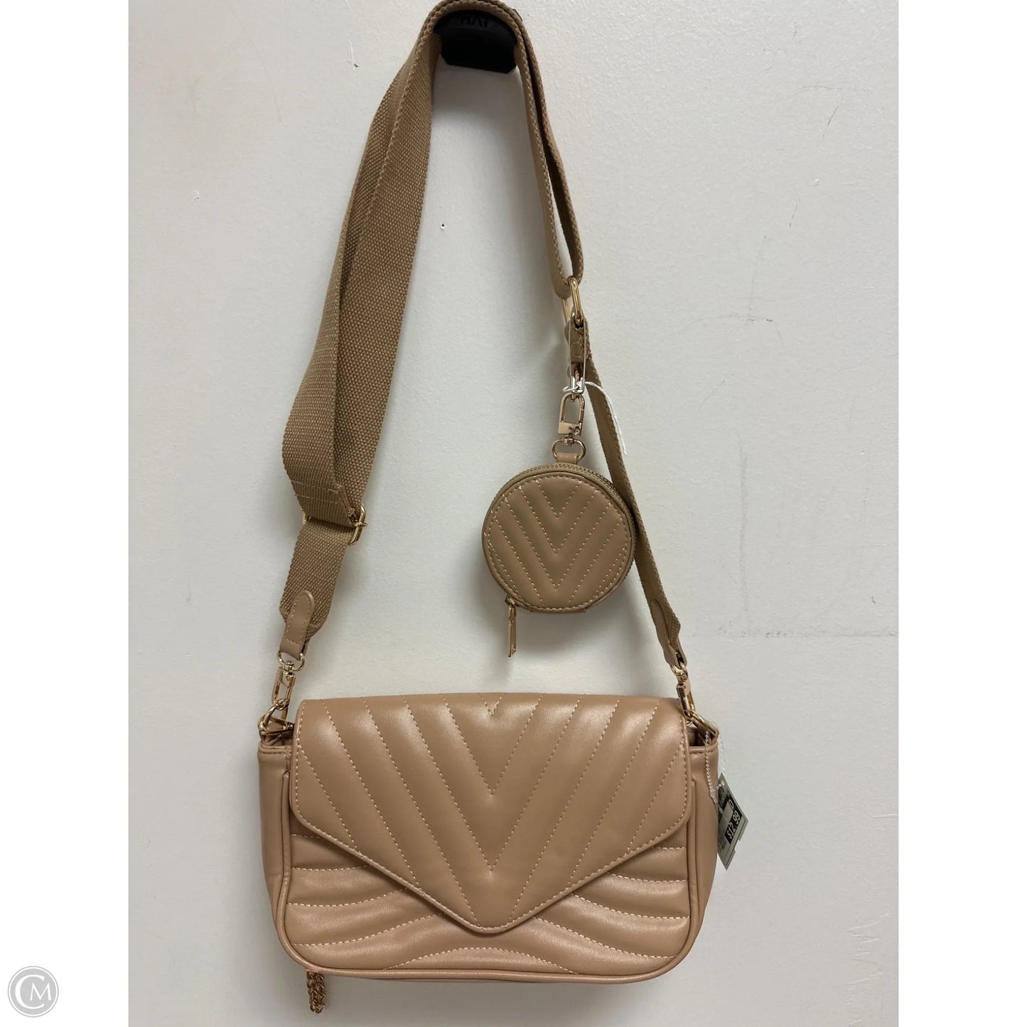Crossbody By Clothes Mentor, Size: Medium
