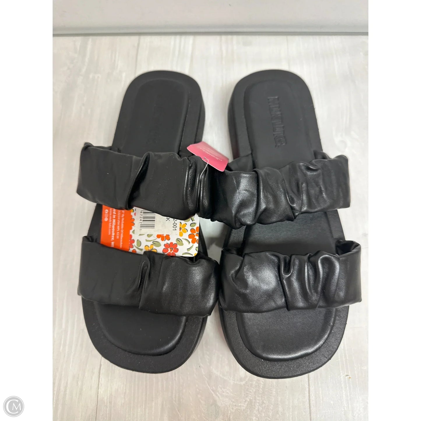 Sandals Flats By Muk Luks In Black, Size: 9