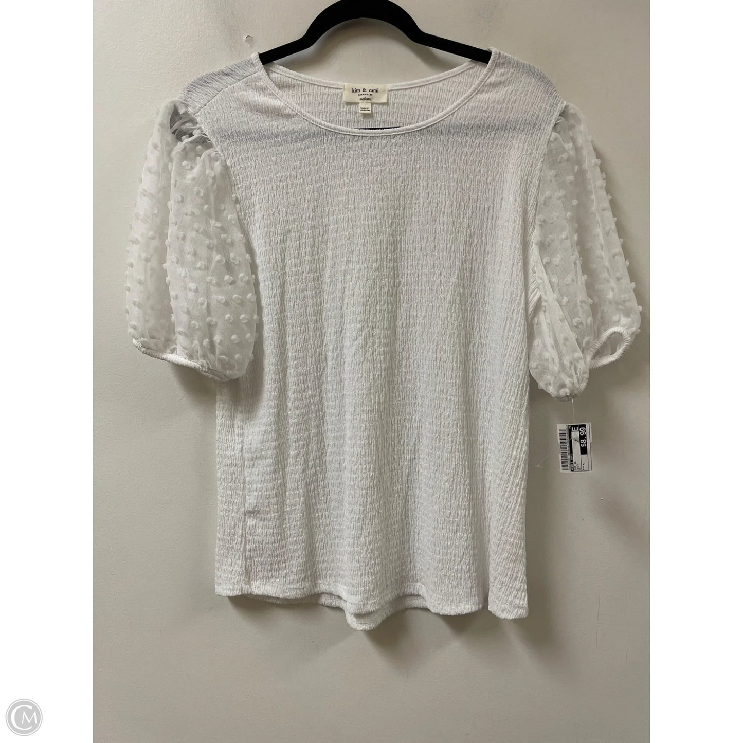 Top Short Sleeve By Kim & Cami In White, Size: M