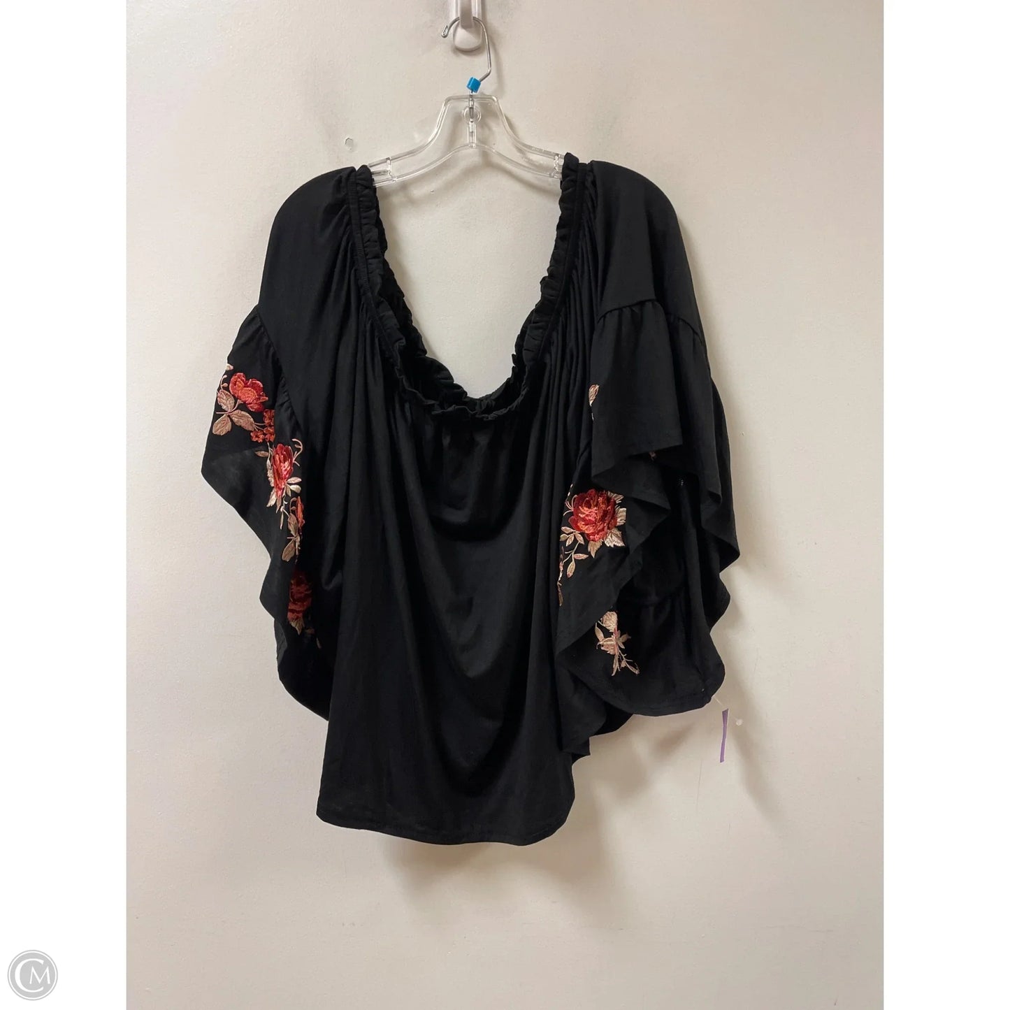 Top Short Sleeve By Bloomchic In Black, Size: 3x