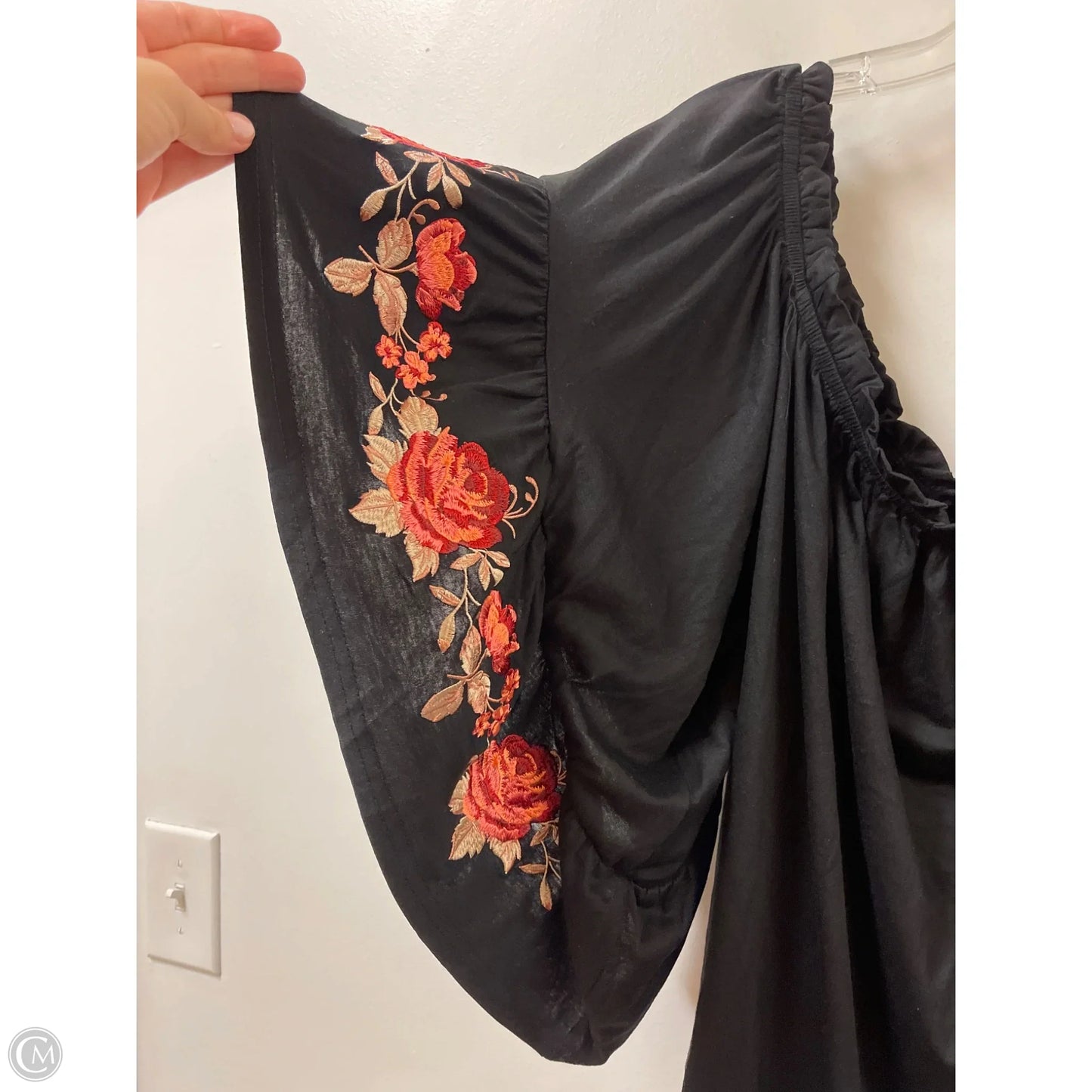 Top Short Sleeve By Bloomchic In Black, Size: 3x