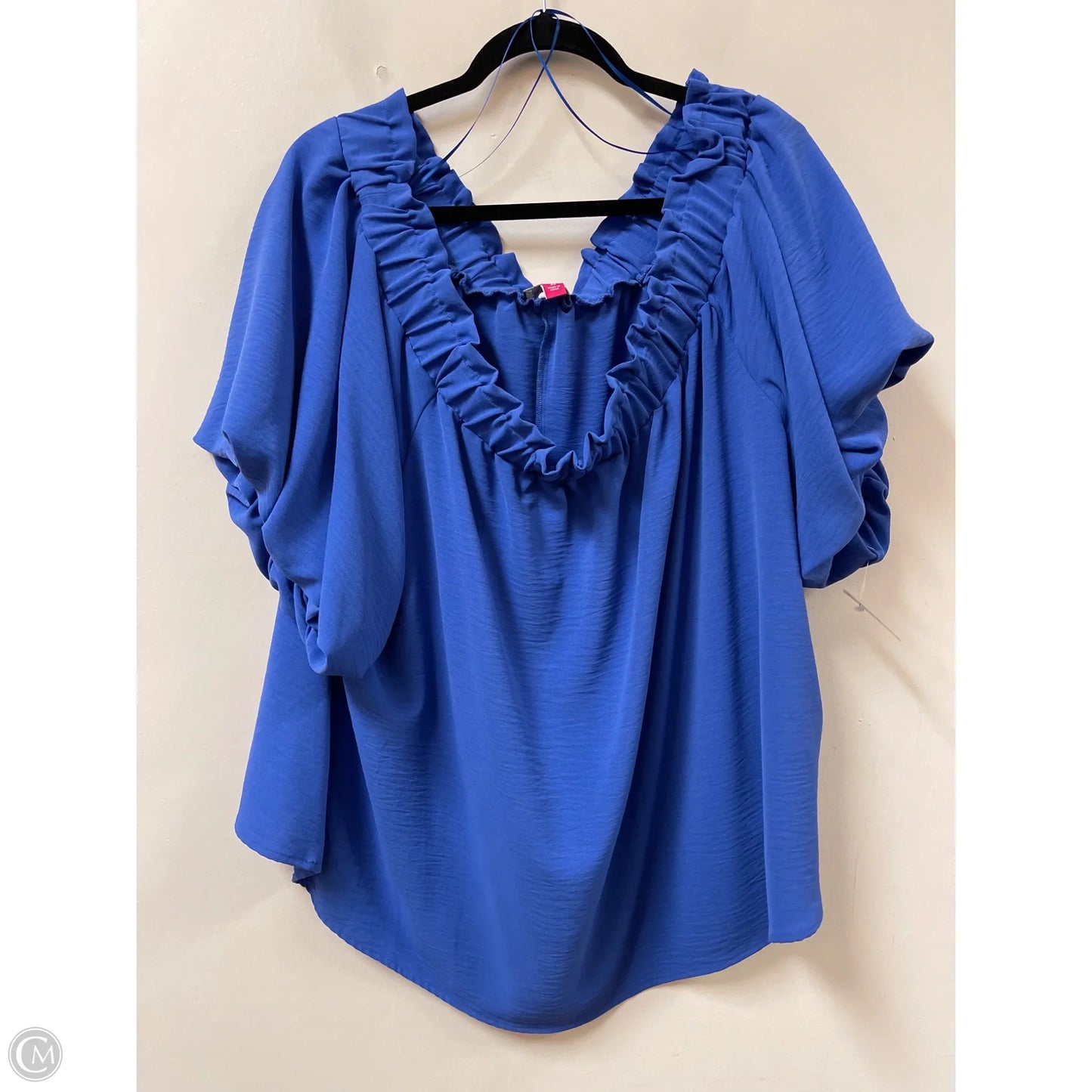 Top Short Sleeve By Vince Camuto In Blue, Size: 3x
