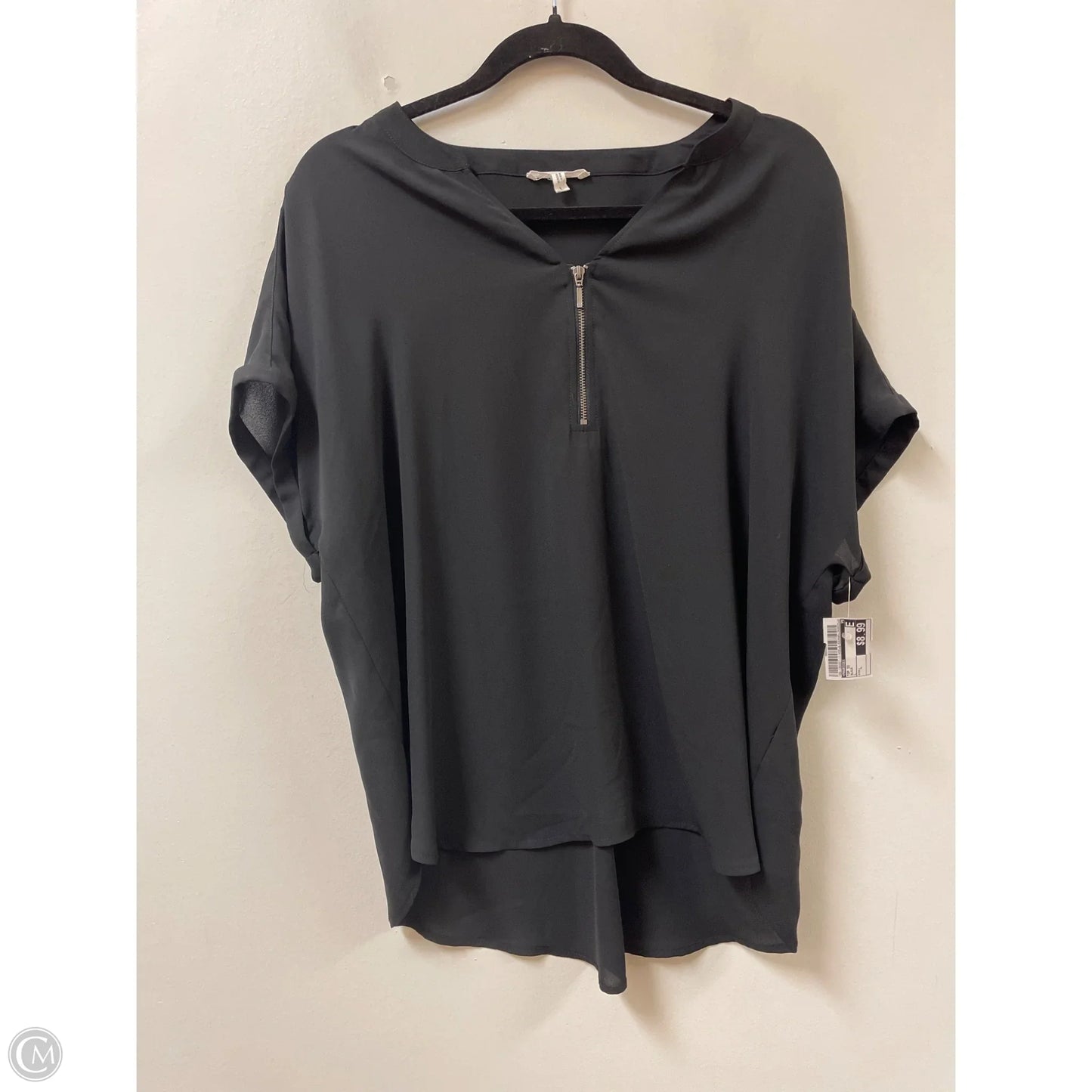 Top Short Sleeve By Maurices In Black, Size: L
