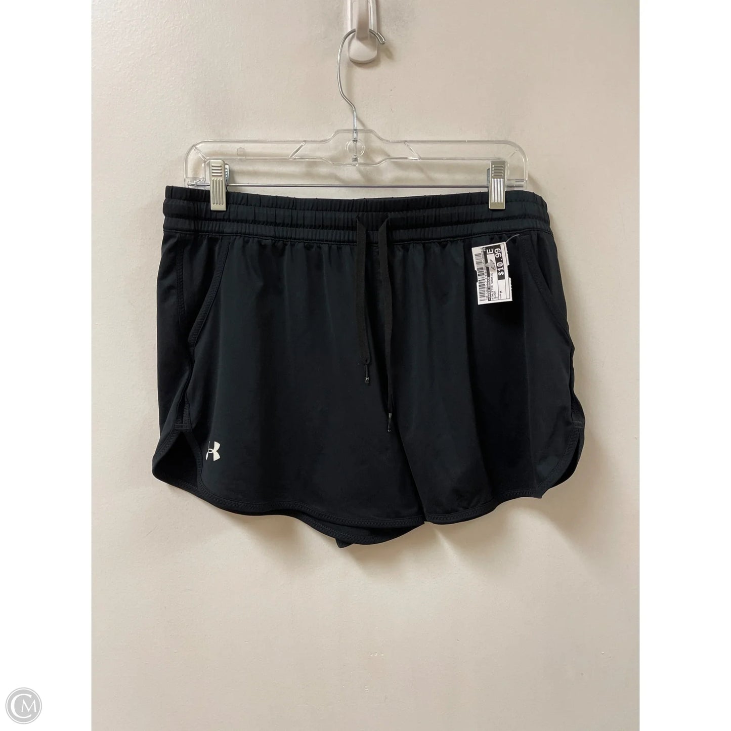 Athletic Shorts By Under Armour In Black, Size: M