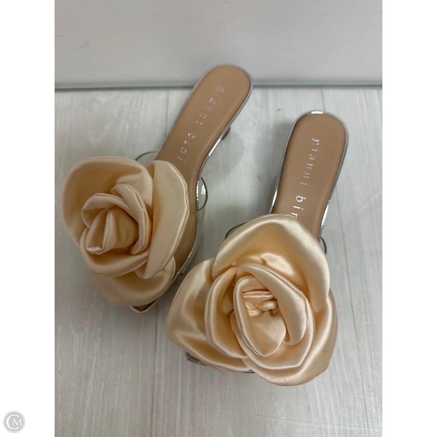 Sandals Heels Kitten By Gianni Bini In Cream, Size: 6.5