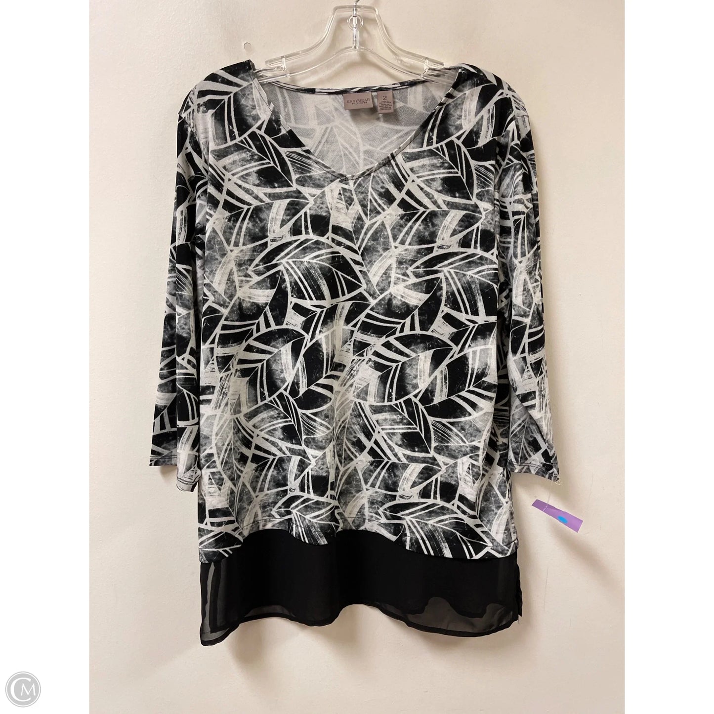 Top Long Sleeve By Chicos In Black & White, Size: L