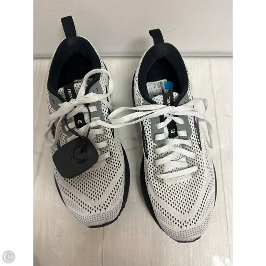 Shoes Athletic By Brooks In Black & White, Size: 6