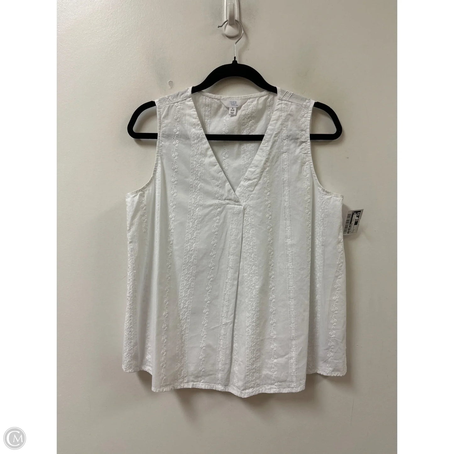 Top Sleeveless By Time And Tru In White, Size: S