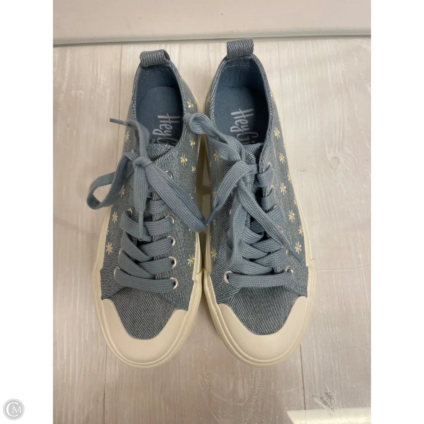 Shoes Sneakers By Clothes Mentor In Blue & White, Size: 6