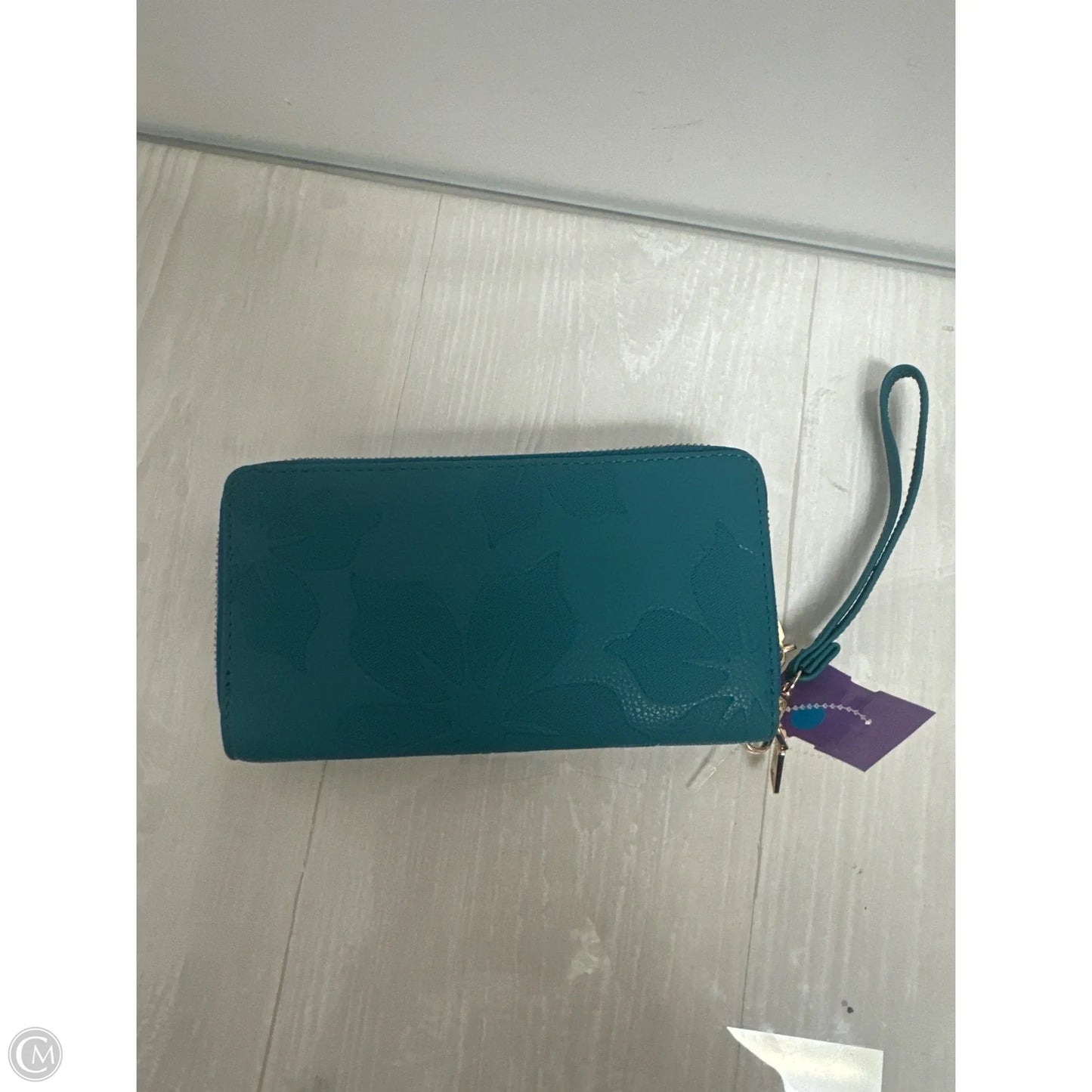 Wallet By Clothes Mentor, Size: Large