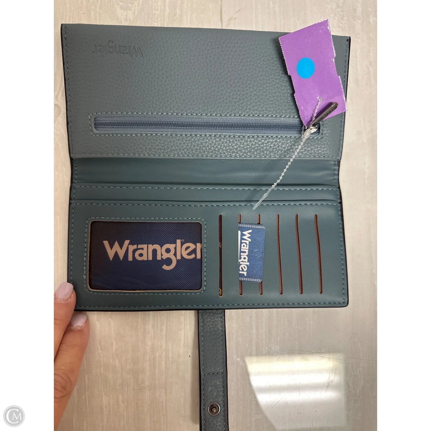 Wallet By Wrangler, Size: Medium