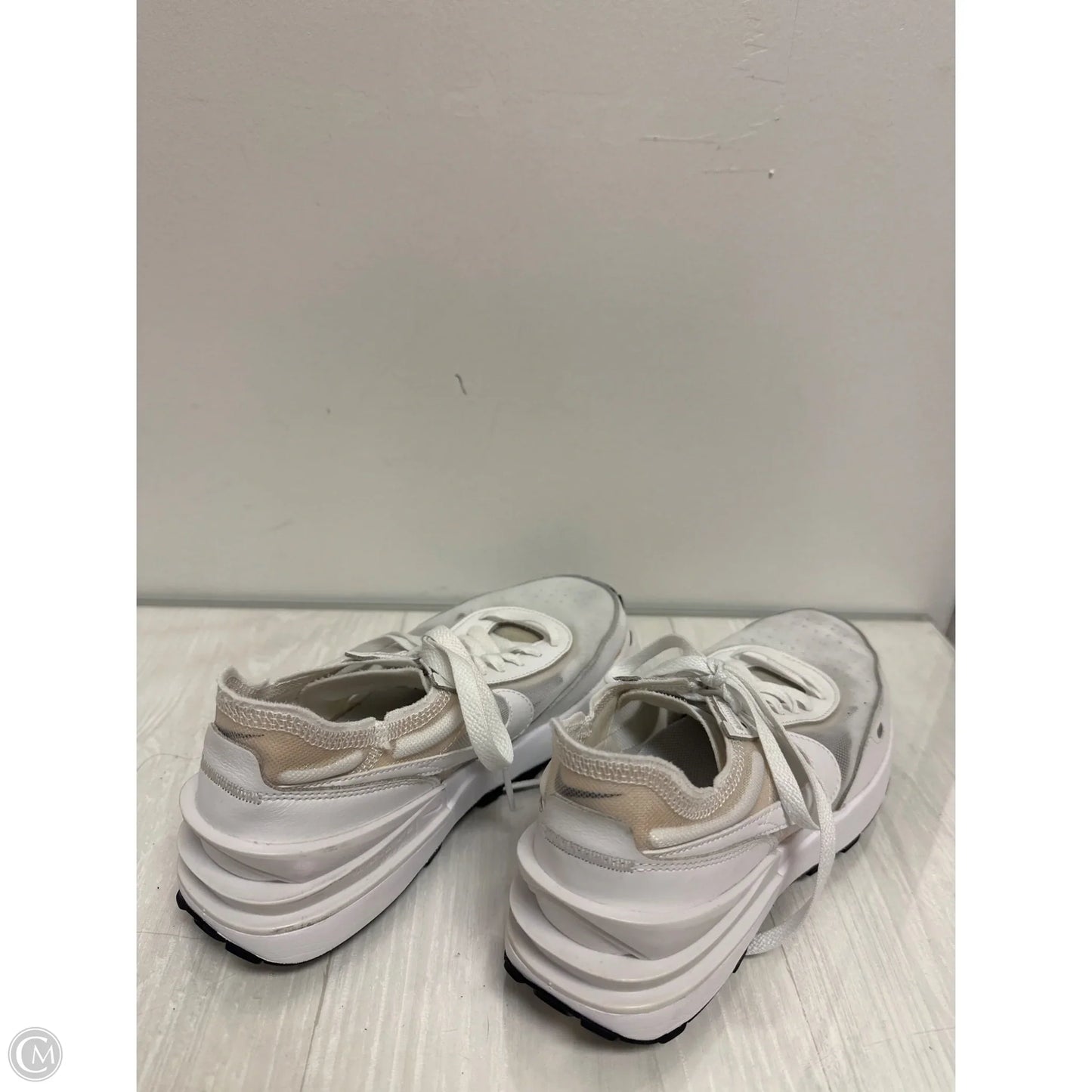 Shoes Athletic By Nike In White, Size: 7.5