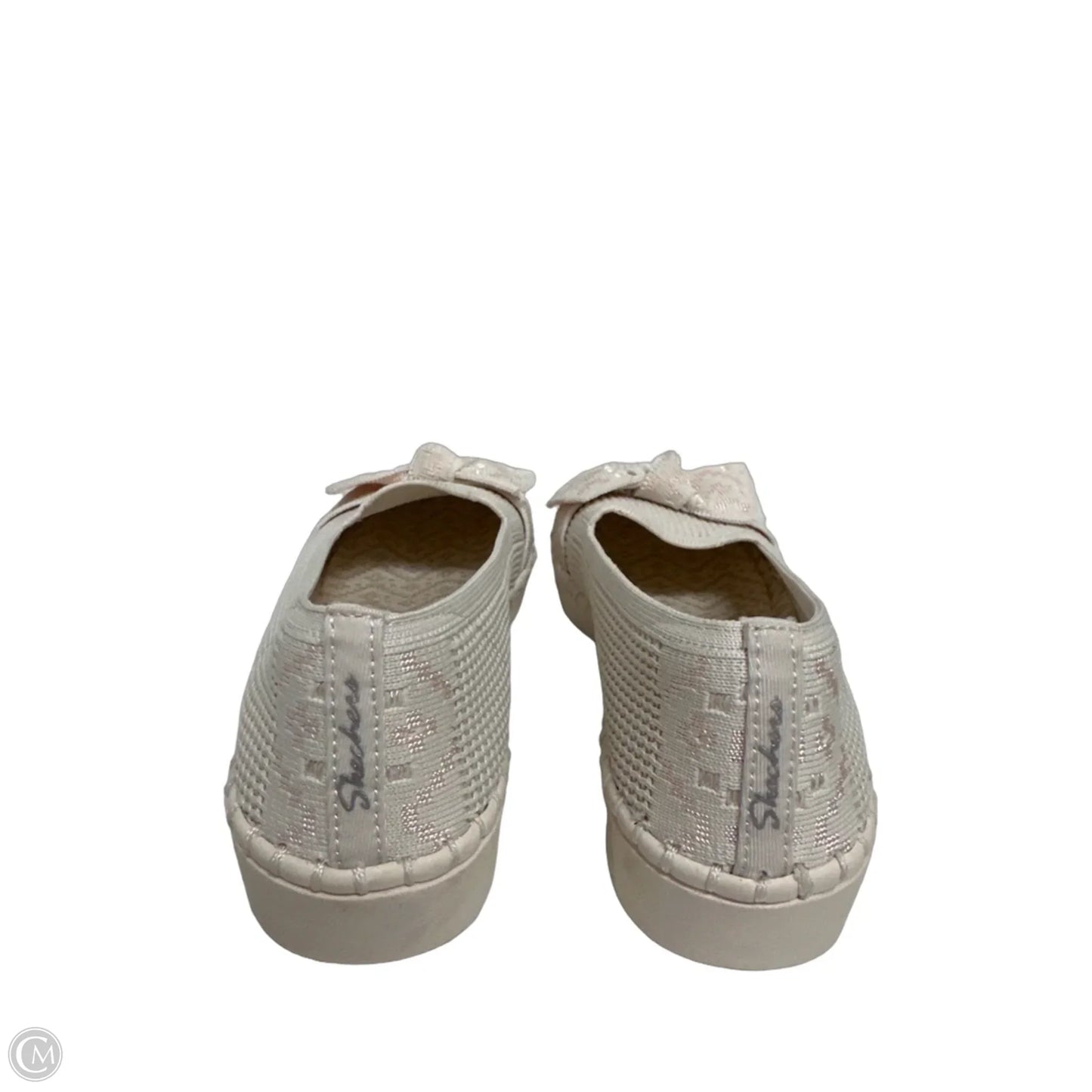 Shoes Flats By Skechers In Cream, Size: 5
