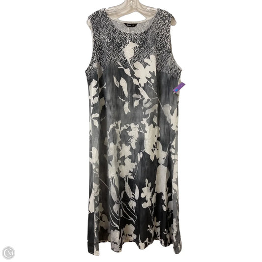 Dress Casual Maxi By Clothes Mentor In Grey & White, Size: 1x