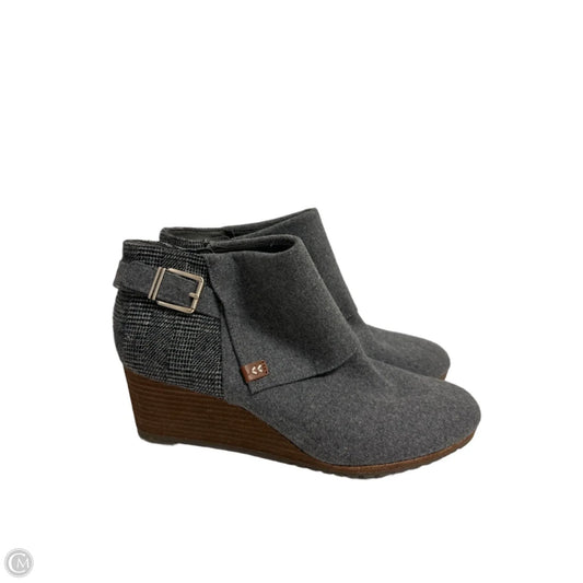 Boots Ankle Heels By Dr Scholls In Grey, Size: 10