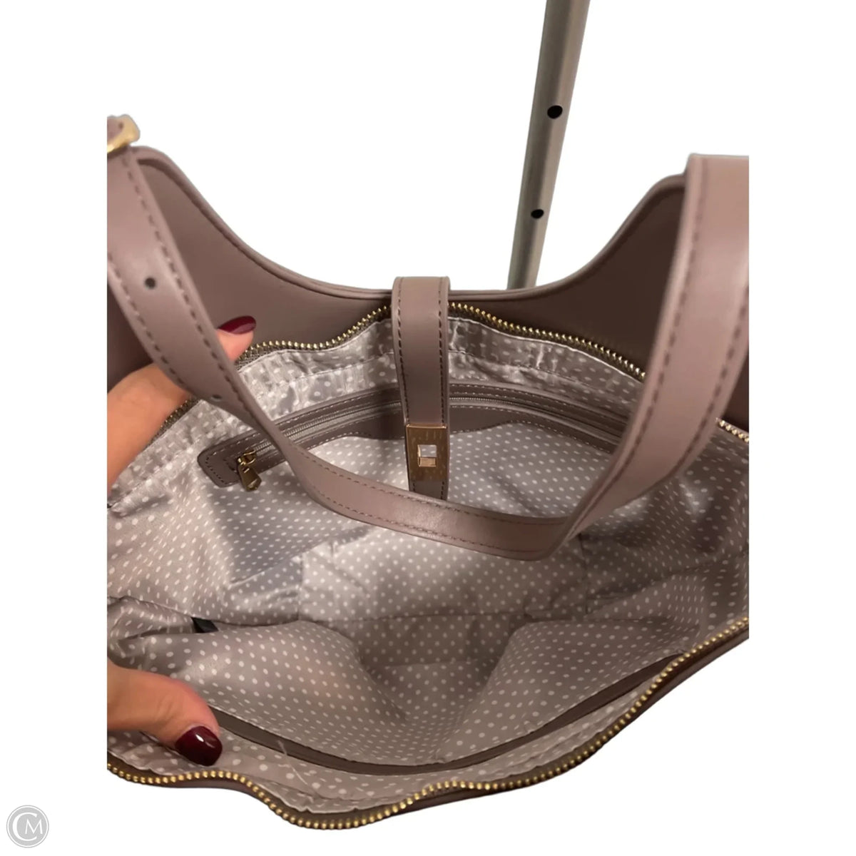 Handbag By Clothes Mentor, Size: Medium