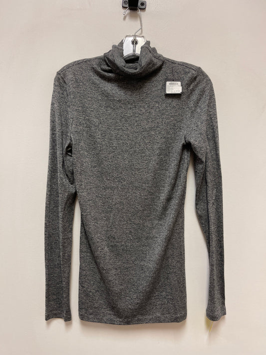 Top Long Sleeve By Club Monaco In Grey, Size: L